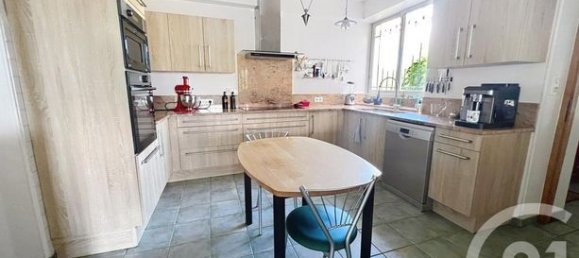 6 Schlafzimmer Haus in Ales, France, Nr. 280185 16