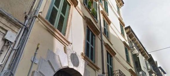 8 rooms Apartment in Verona, Italy No. 309166 13