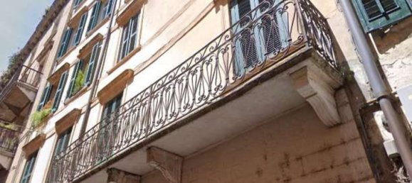 8 rooms Apartment in Verona, Italy No. 309166 3
