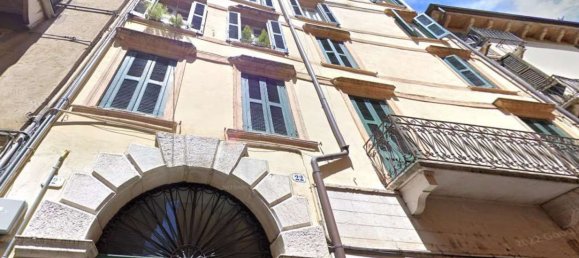 8 rooms Apartment in Verona, Italy No. 309166 12