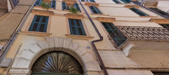 8 rooms Apartment in Verona, Italy No. 309166 4