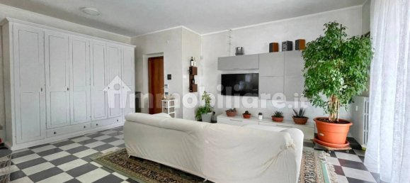 Apartamento T2 em Nizza Monferrato, Italy N.º 70823 8