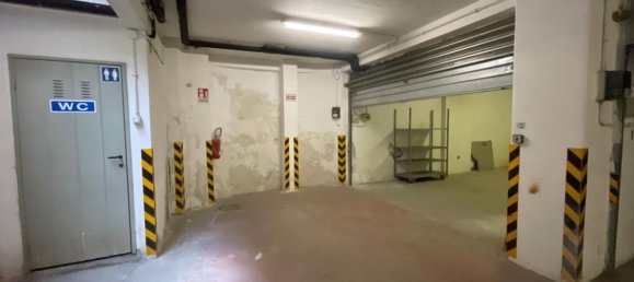 30m² Garage in Rome, Italy No. 352337 10
