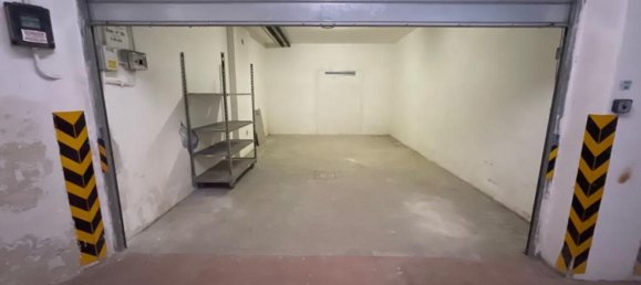 30m² Garage in Rome, Italy No. 352337 12