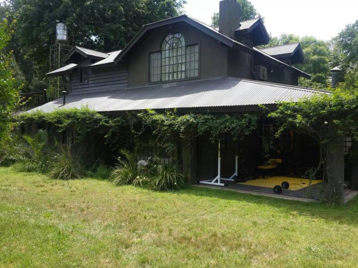 4 bedrooms House in Escobar, Argentina No. 3005