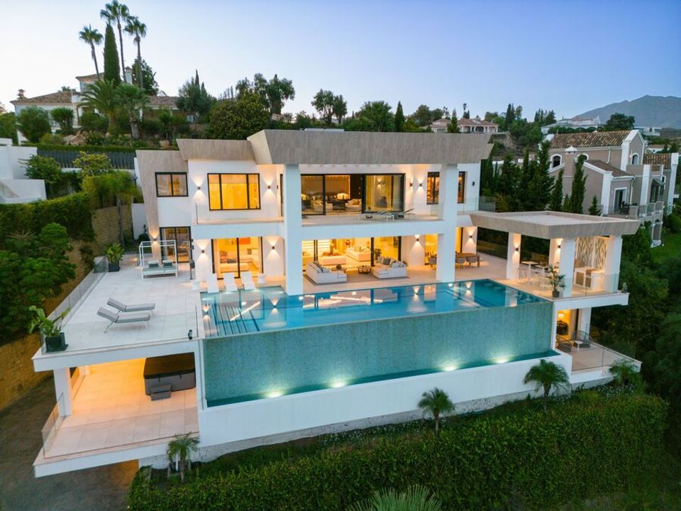 7 bedrooms Villa in Altea, Spain No. 279330