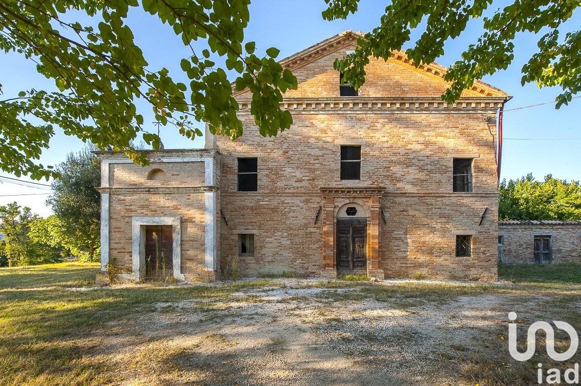 Villa T8 em Loro Piceno, Italy N.º 141057