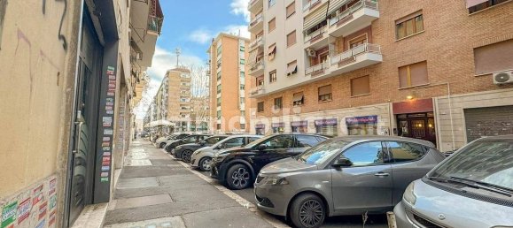 Propiedad comercial de 2 habitaciónes en Rome, Italy No. 218931 22