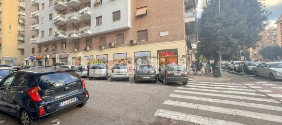 Propiedad comercial de 2 habitaciónes en Rome, Italy No. 218931 26