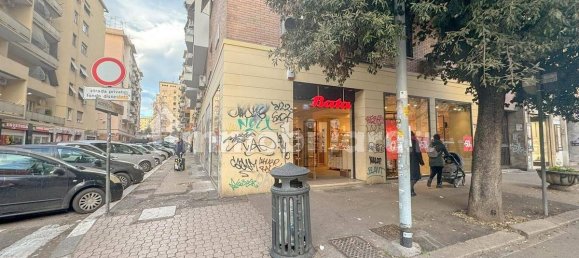 Propiedad comercial de 2 habitaciónes en Rome, Italy No. 218931 24
