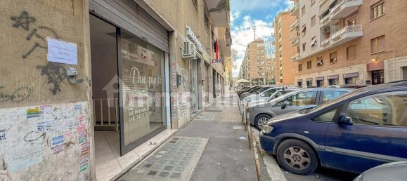 Propiedad comercial de 2 habitaciónes en Rome, Italy No. 218931 2