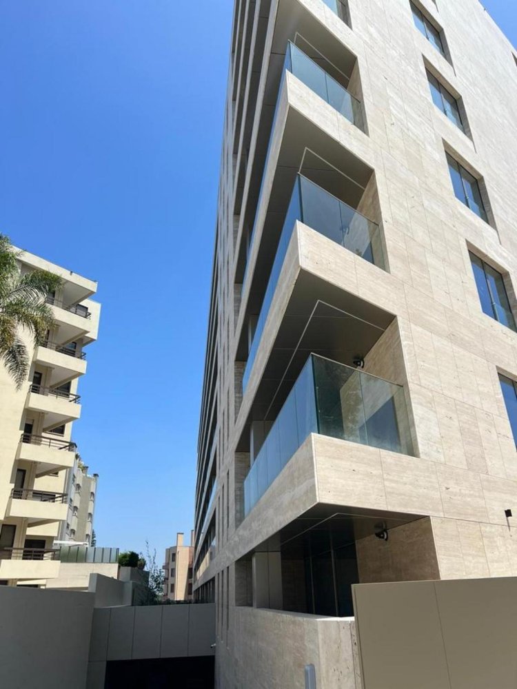 Кондоминиум  с 3 спальнями в Порту, Португалия № 6838