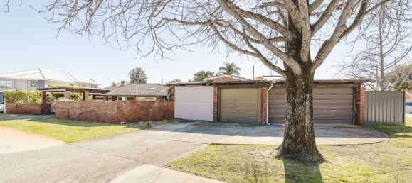 Casa de 3 dormitorios en Bateman, Australia No. 388 27