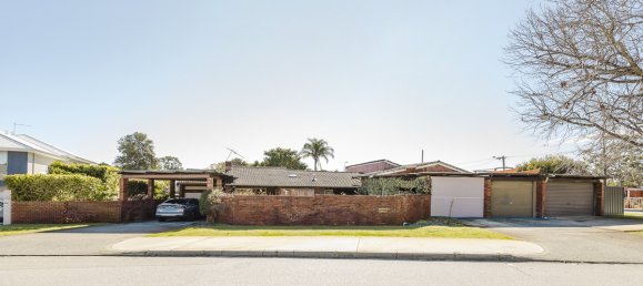 Casa de 3 dormitorios en Bateman, Australia No. 388 26