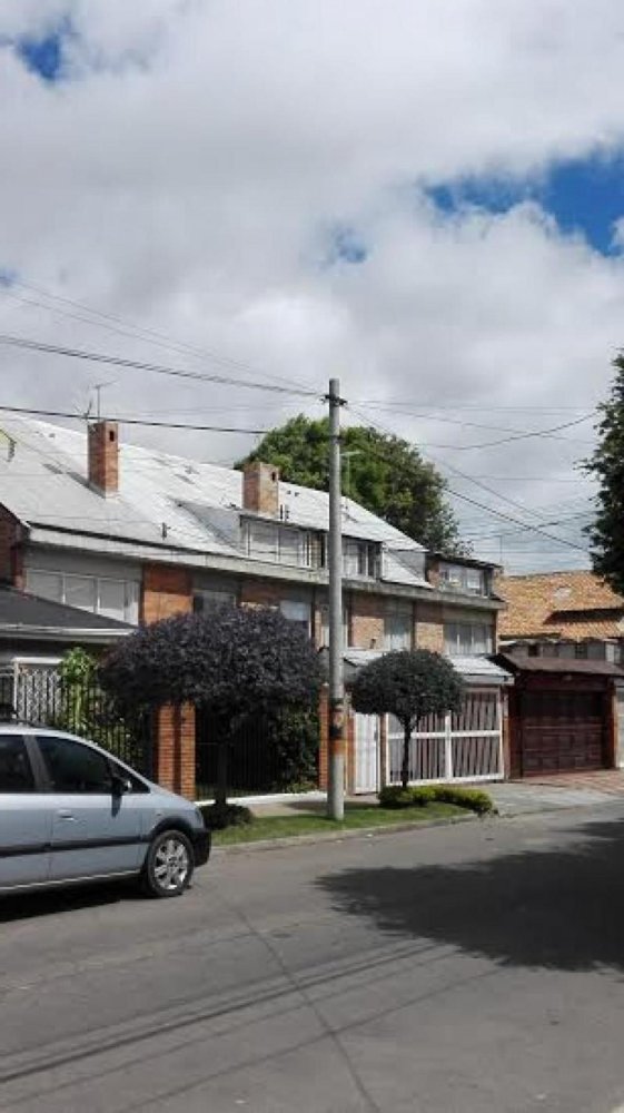 4 bedrooms House in Bogota, Colombia No. 10489