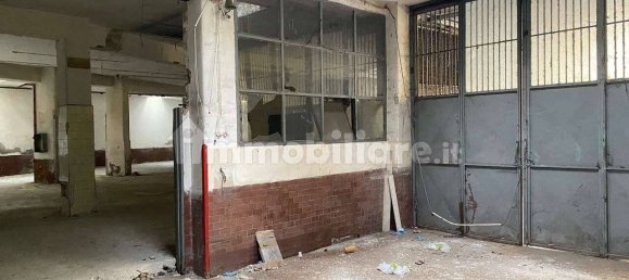 726m² Commercial property in Rome, Italy No. 213849 9