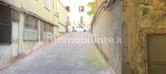 726m² Commercial property in Rome, Italy No. 213849 4