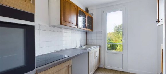 Apartamento de 3 dormitorios en Romilly-sur-Seine, France No. 63755 2