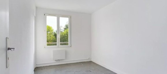 Apartamento de 3 dormitorios en Romilly-sur-Seine, France No. 63755 5