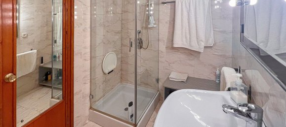 4 bedrooms Apartment in Barcelona, Spain No. 16826 14