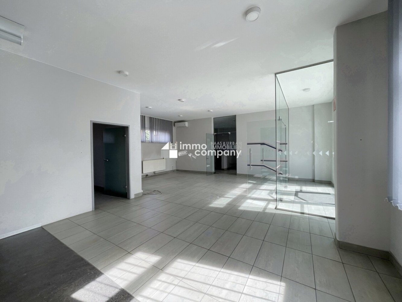 Propriété commerciale à Gleisdorf, Austria 237m² No. 110460