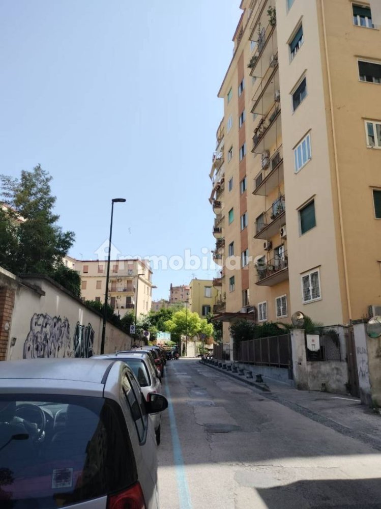 3 bedrooms Apartment in Naples, Italy No. 378591