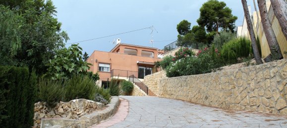 4 bedrooms Villa in La Nucia, Spain No. 4352 4