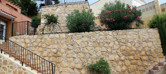 4 bedrooms Villa in La Nucia, Spain No. 4352 2