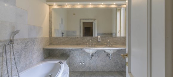 3 Schlafzimmer Wohnung in Bologna, Italy, Nr. 291791 12