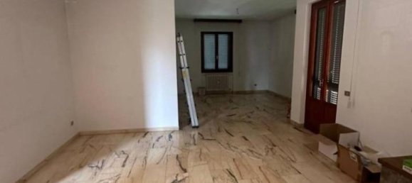 Вилла с 3 комнатами в Беллинцаго Ломбардо, Италия № 38352 17