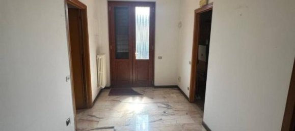 Вилла с 3 комнатами в Беллинцаго Ломбардо, Италия № 38352 14