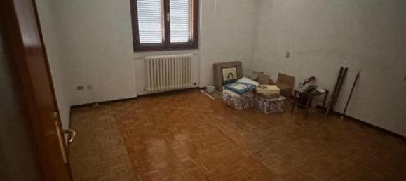 Вилла с 3 комнатами в Беллинцаго Ломбардо, Италия № 38352 50