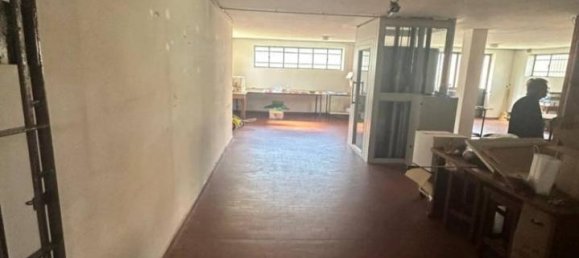 Вилла с 3 комнатами в Беллинцаго Ломбардо, Италия № 38352 30