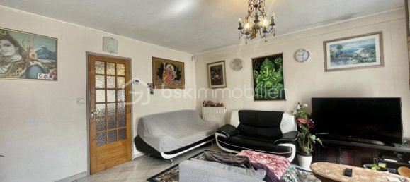4 Schlafzimmer Haus in Dammarie-les-Lys, France, Nr. 336390 3