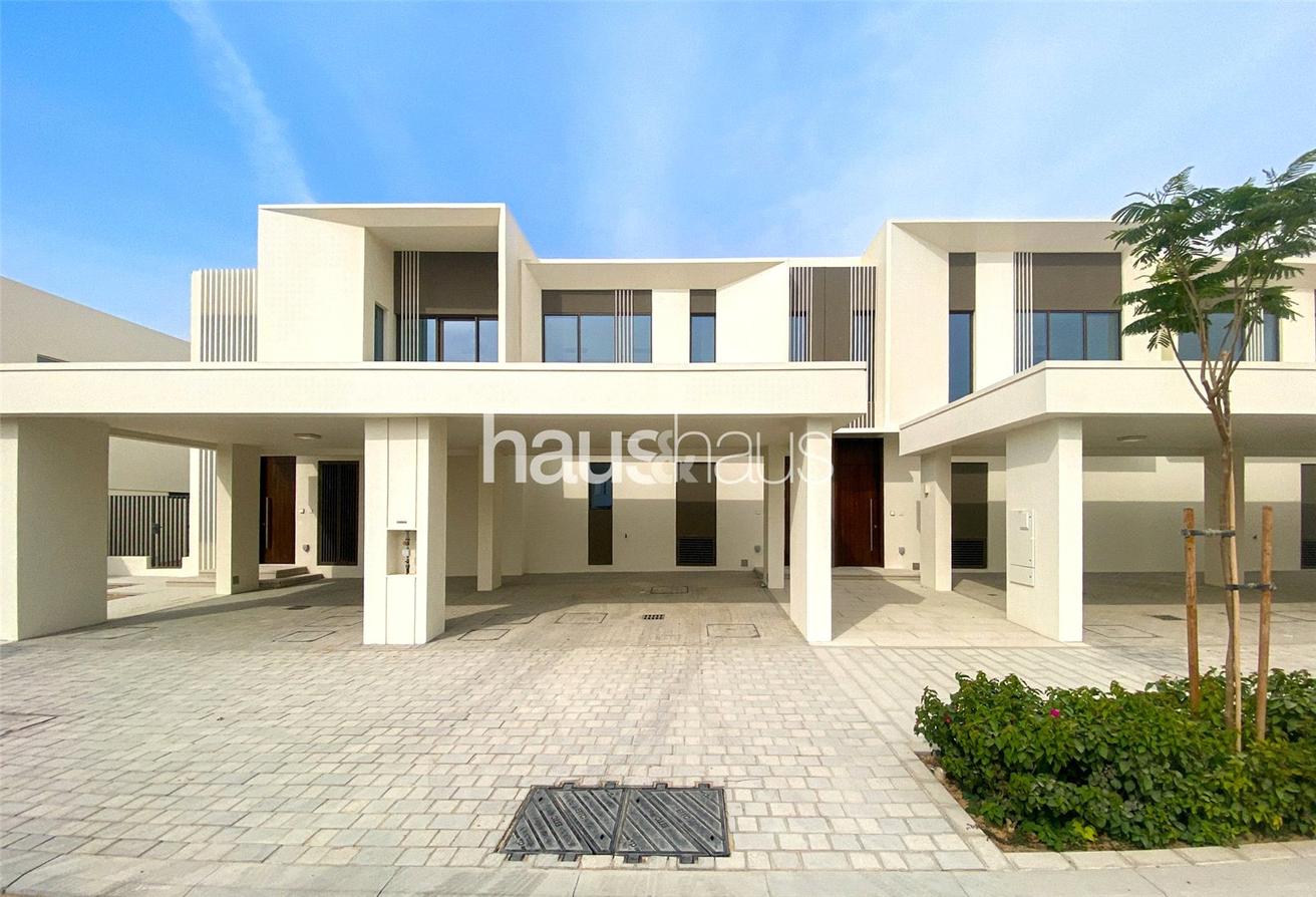 Таунхаус с 3 спальнями в The Valley, ОАЭ № 99743