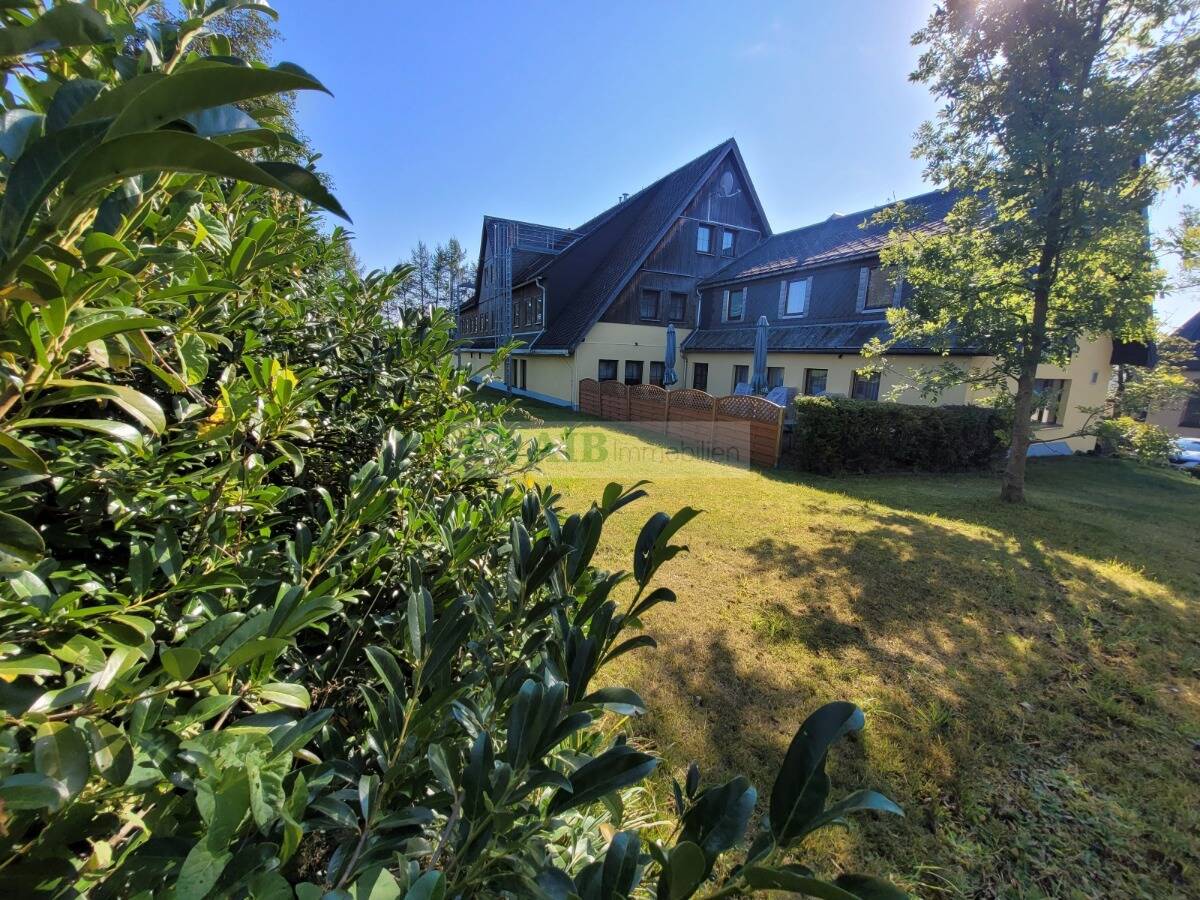 34 rooms Hotel in Erzgebirgskreis, Germany No. 351613