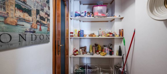 2 bedrooms Apartment in Milan, Italy No. 320593 10