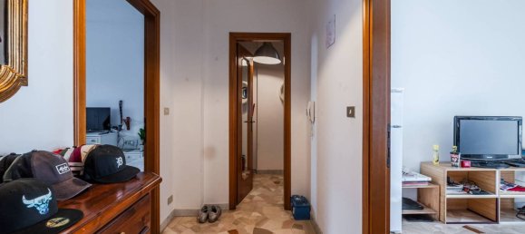 2 bedrooms Apartment in Milan, Italy No. 320593 13