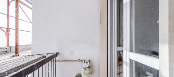 2 bedrooms Apartment in Milan, Italy No. 320593 6