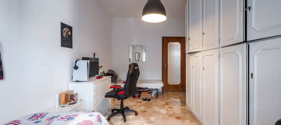2 bedrooms Apartment in Milan, Italy No. 320593 17