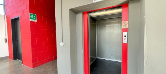  مكتب في Brembate di Sopra, Italy 197متر مربع رقم 138800 24