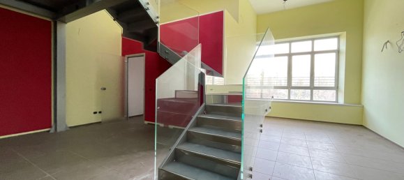  مكتب في Brembate di Sopra, Italy 197متر مربع رقم 138800 19