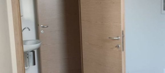 Propiedad comercial en Castelfranco Veneto, Italy 66 m² No. 110093 2