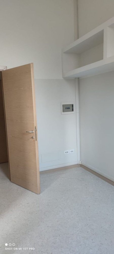 Propiedad comercial en Castelfranco Veneto, Italy 66 m² No. 110093