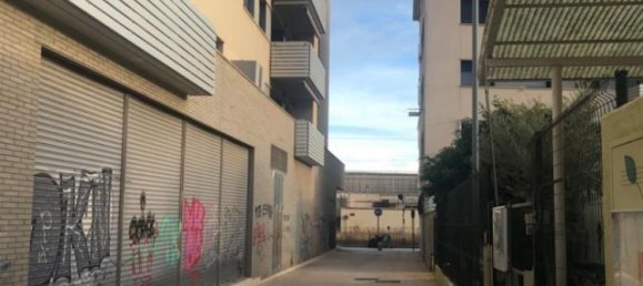 209m² Commercial property in Badalona, Spain No. 165968 5