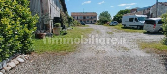 5 rooms Building in Novara, Italy No. 317605 4