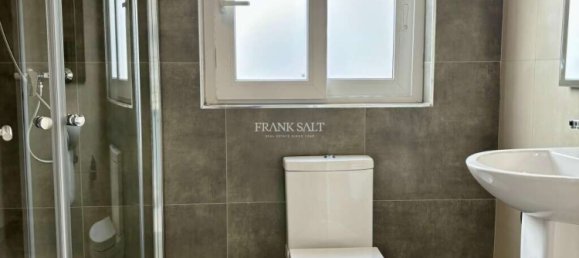 3 bedrooms Penthouse in Zurrieq, Malta No. 5180 22