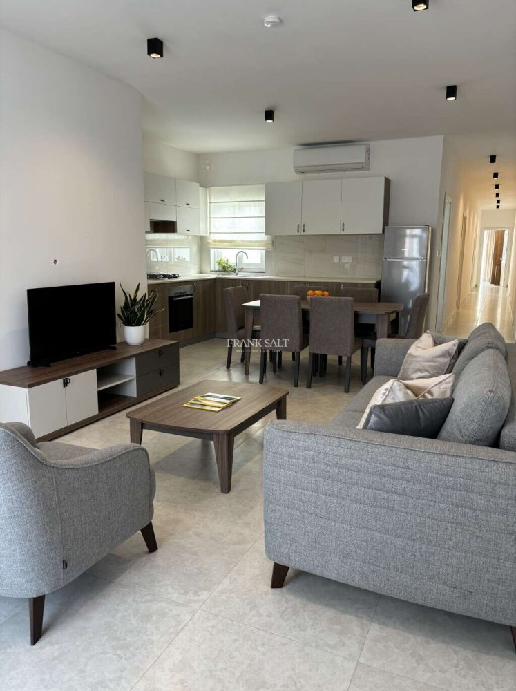 3 bedrooms Penthouse in Zurrieq, Malta No. 5180