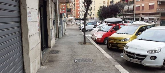 25m² Commercial property in Rome, Italy No. 285180 5