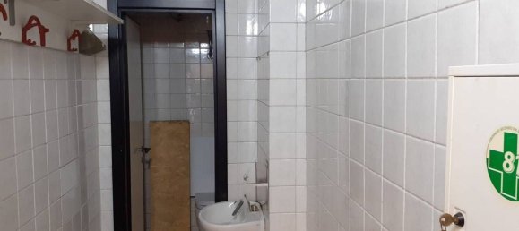 25m² Commercial property in Rome, Italy No. 285180 8